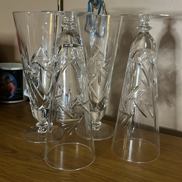 Pinwheel crystal MCM champagne flutes - Picture 3 of 4